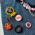 AWARD RIBBON BUTTONS